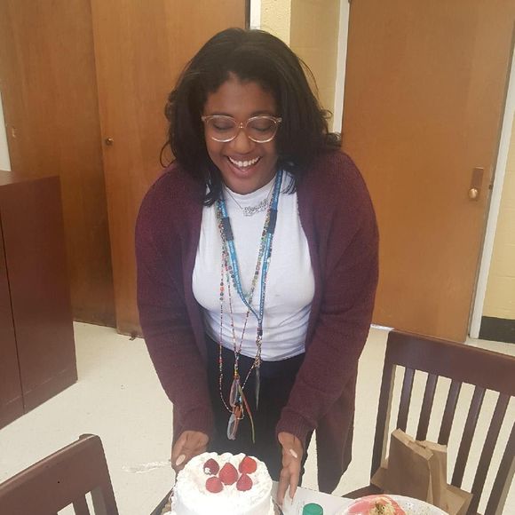 Meet your Posher, Ebony - Picture 1 of 1